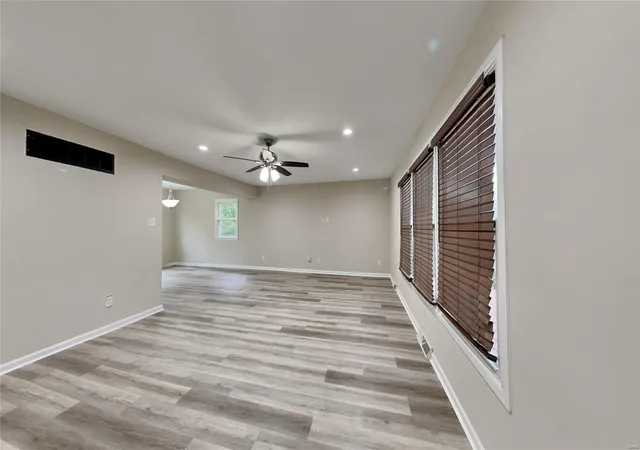 Photo 2 of Single Family Residence at 113 Mary Pat Ct, Saint Charles, MO 63303 | MLS# MIS24029301 | | Sold on 2025-03-27