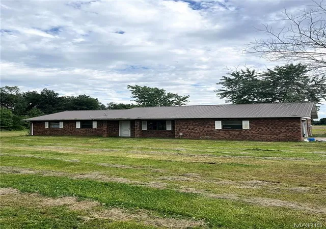 Photo 4 of Sale Pending at 7424 County Road 420, Puxico, MO 63960 | MLS# MIS24031833 | Listing updated on 2026-07-22