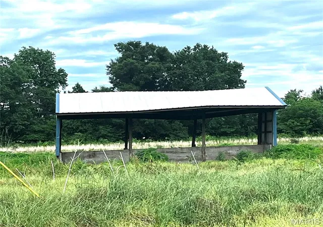 Photo 8 of Sale Pending at 7424 County Road 420, Puxico, MO 63960 | MLS# MIS24031833 | Listing updated on 2026-07-22