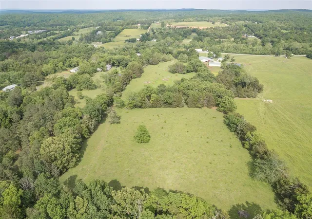 Photo 4 of Farm at 10101 Bequette Rd, Cadet, MO 63630 | MLS# MIS24032856 | | Sold on 2025-04-09