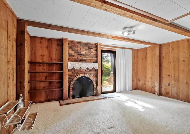 Photo 3 of Villa at 11063 Thousand Oaks Dr, Saint Louis, MO 63136 | MLS# MIS24033702 |  | Sold on 2024-07-23