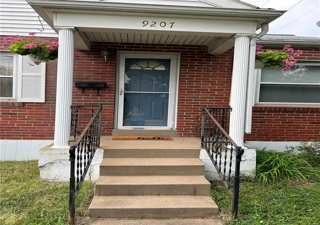 Photo 1 of Single Family Residence at 9207 Reavis Barracks Rd, Saint Louis, MO 63123 | MLS# MIS24034012 |  | Sold on 2024-09-16