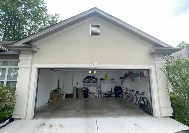 Photo 5 of Single Family Residence at 3706 Chinkapin Ct, Columbia, MO 65203 | MLS# MIS24035570 |  | Sold on 2024-12-30