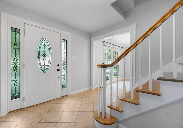 Photo 1 of Single Family Residence at 12985 Lampadaire Dr, Saint Louis, MO 63141 | MLS# MIS24036023 |  | Sold on 2024-10-08