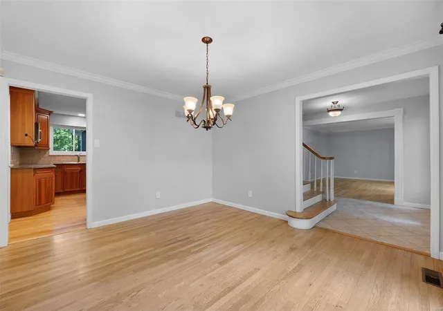 Photo 3 of Single Family Residence at 12985 Lampadaire Dr, Saint Louis, MO 63141 | MLS# MIS24036023 |  | Sold on 2024-10-08