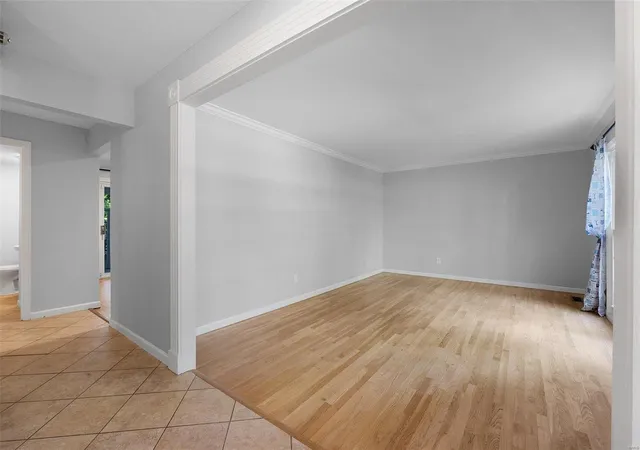 Photo 4 of Single Family Residence at 12985 Lampadaire Dr, Saint Louis, MO 63141 | MLS# MIS24036023 |  | Sold on 2024-10-08