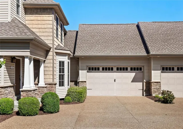 Photo 1 of Villa at 1262 Harmony Lake Dr, Saint Peters, MO 63376 | MLS# MIS24037377 |  | Sold on 2024-10-18