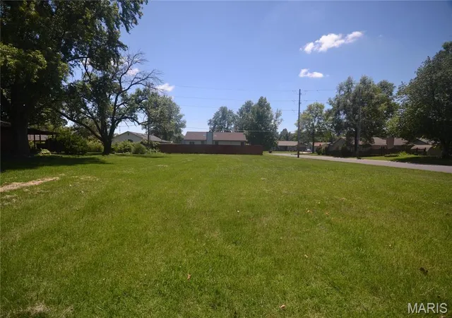 Photo 1 of Land for sale at 22 Elizabeth Dr, Belleville, IL 62226 | MLS# MIS24037476 | Listing updated on 2026-03-23