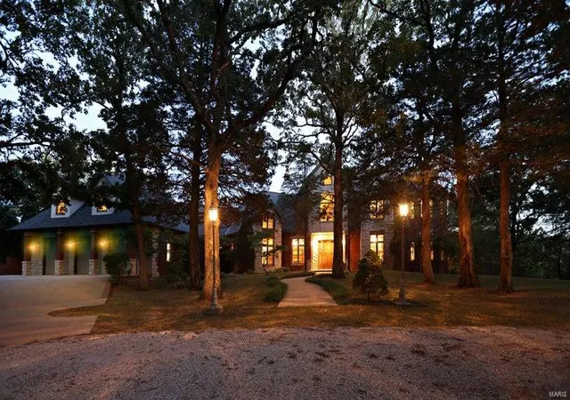 Photo 4 of Farm at 1764 Cologna Rd, Marshfield, MO 65706 | MLS# MIS24037759 | | Sold on 2025-06-13