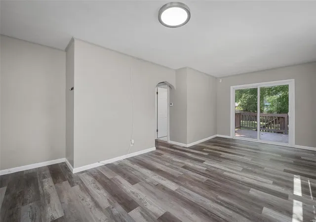 Photo 3 of Single Family Residence at 846 Tavalon Ave, Saint Louis, MO 63119 | MLS# MIS24037975 |  | Sold on 2024-10-08