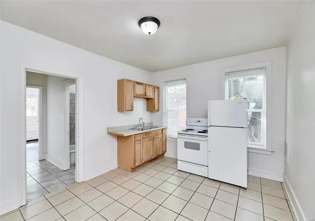Photo 2 of Multi Family at 3530 Oregon Ave, Saint Louis, MO 63118 | MLS# MIS24039606 |  | Sold on 2024-12-27