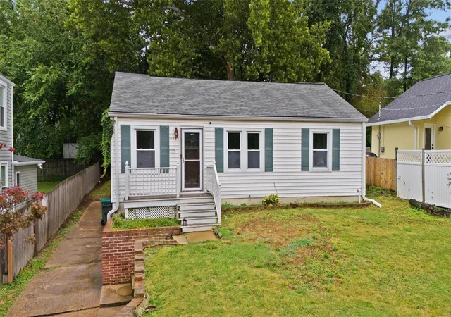 Photo 1 of Single Family Residence at 610 Cornelia Ave, Saint Louis, MO 63119 | MLS# MIS24040077 | | Sold on 2024-10-15