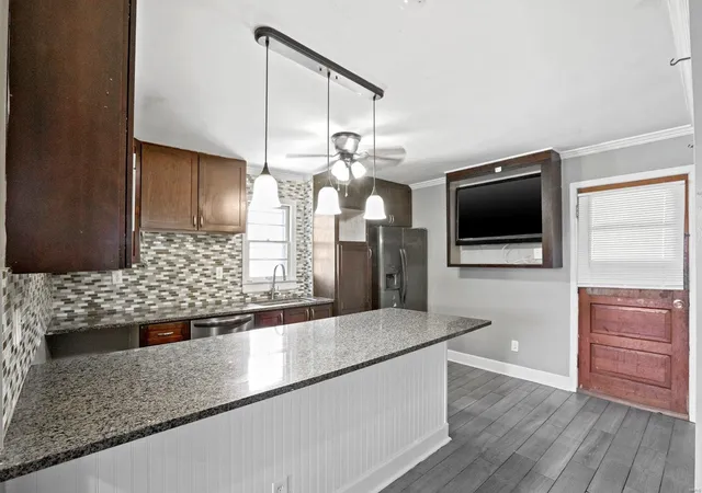 Photo 4 of Single Family Residence at 2517 Shannon Ave, Saint Louis, MO 63136 | MLS# MIS24040241 | | Sold on 2024-08-12