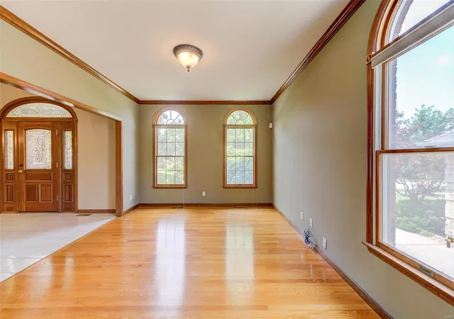 Photo 4 of Single Family Residence at 12 Delacroix Pl, Saint Charles, MO 63303 | MLS# MIS24043182 | | Sold on 2024-10-08