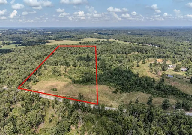 Photo 1 of Farm at 1234 Hwy 32, Long Lane, MO 65590 | MLS# MIS24043193 | | Sold on 2025-01-03