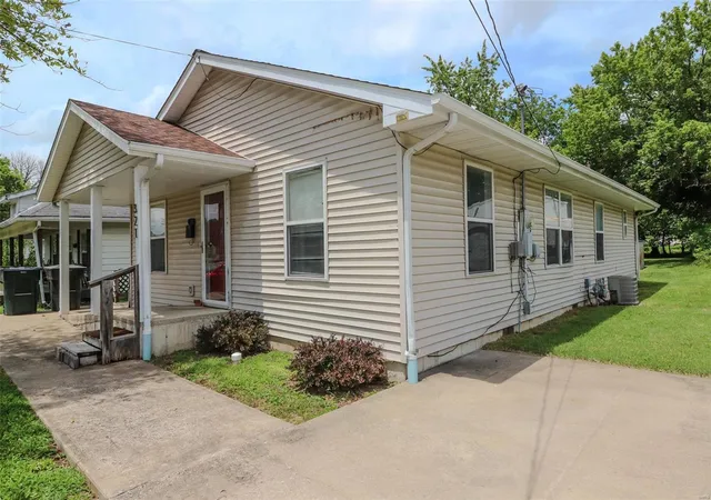 Photo 1 of Single Family Residence at (Undisclosed), Fulton, MO 65251 | MLS# MIS24044040 | | Sold on 2025-03-31