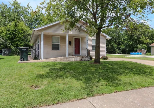 Photo 2 of Single Family Residence at (Undisclosed), Fulton, MO 65251 | MLS# MIS24044040 | | Sold on 2025-03-31