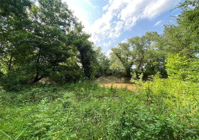 Photo 5 of Farm at 0 Rivertrail Rd, Hermann, MO 65041 | MLS# MIS24044065 | | Sold on 2024-12-17