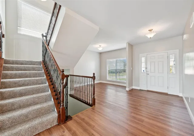 Photo 3 of Single Family Residence at 1006 Briley St, Saint Peters, MO 63376 | MLS# MIS24044567 | | Sold on 2024-10-10