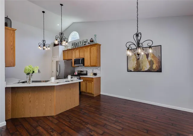Photo 4 of Villa at 200 Strayhorn Dr, Saint Peters, MO 63376 | MLS# MIS24044753 |  | Sold on 2024-09-13