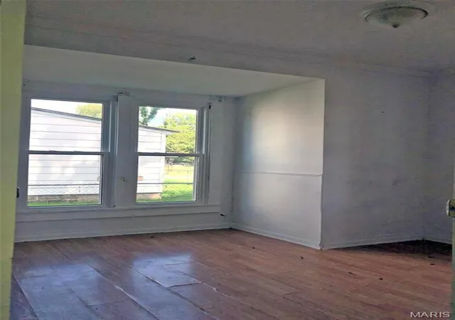 Photo 4 of Single Family Residence at 1411 Pine St, Dexter, MO 63841 | MLS# MIS24045500 |  | Sold on 2025-06-20