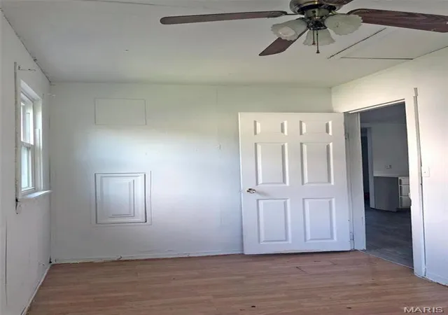 Photo 5 of Single Family Residence at 1411 Pine St, Dexter, MO 63841 | MLS# MIS24045500 |  | Sold on 2025-06-20