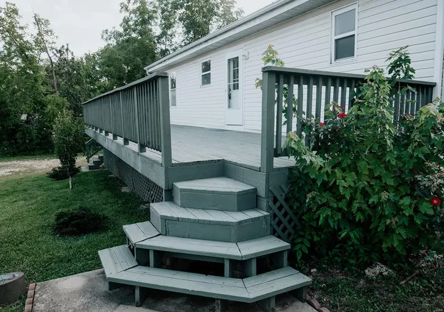 Photo 4 of Single Family Residence at 1250 Sycamore Ln, Saint Clair, MO 63077 | MLS# MIS24045567 | | Sold on 2024-12-27
