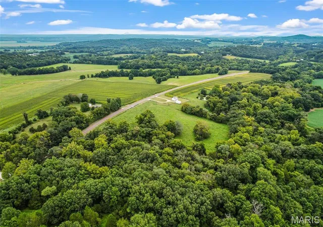 Photo 5 of Farm at 11020 Hwy 100, Berger, MO 63014 | MLS# MIS24045724 | | Sold on 2025-07-15