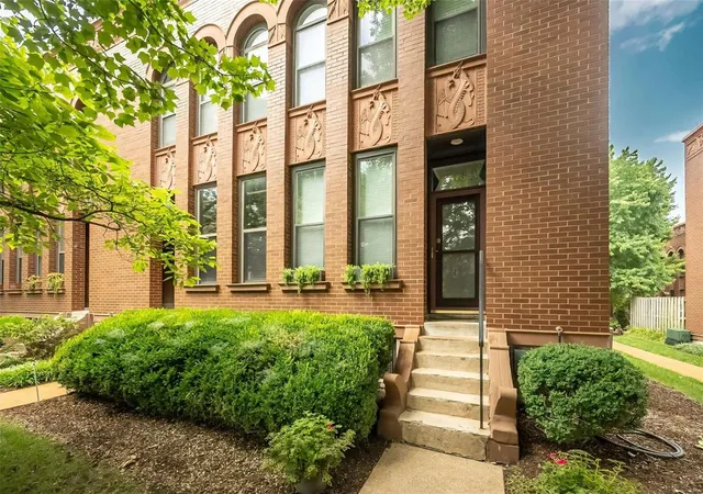 Photo 1 of Townhouse at 4343 Laclede Ave #A, Saint Louis, MO 63108 | MLS# MIS24046565 |  | Sold on 2024-08-16
