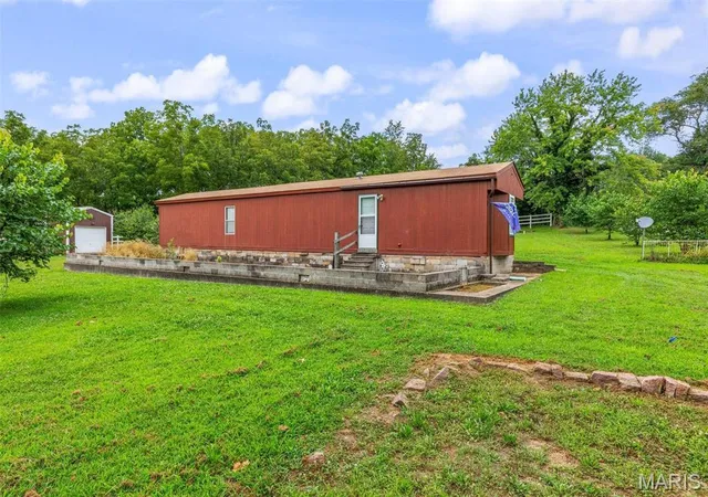 Photo 5 of Single Family Residence at 5857 Hwy E, Fredericktown, MO 63645 | MLS# MIS24046990 | | Sold on 2025-07-17