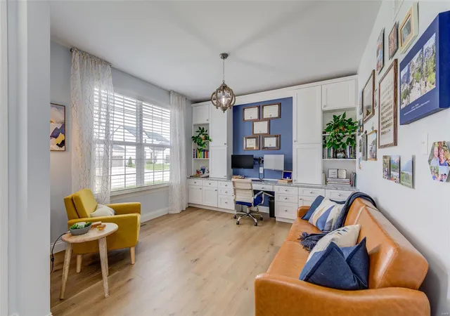 5th image of 656 Moffett Laurel Dr, Lake Saint Louis, MO 63367 | MLS# MIS24047327