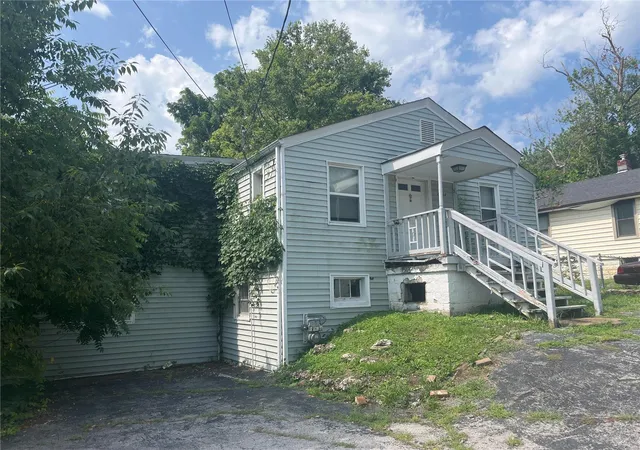 Photo 3 of Single Family Residence at 8534 Jane Ave, Saint Louis, MO 63121 | MLS# MIS24047669 | | Sold on 2024-10-15