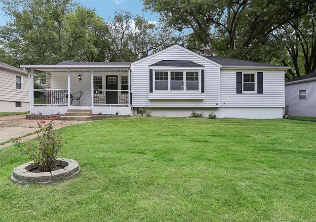Photo 1 of Single Family Residence at 9319 Evandale Dr, Saint Louis, MO 63123 | MLS# MIS24048185 | | Sold on 2024-10-11