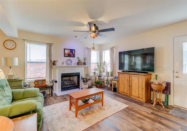 Photo 3 of Villa at 876 Du Pre Ct, Saint Peters, MO 63376 | MLS# MIS24048256 |  | Sold on 2024-10-10