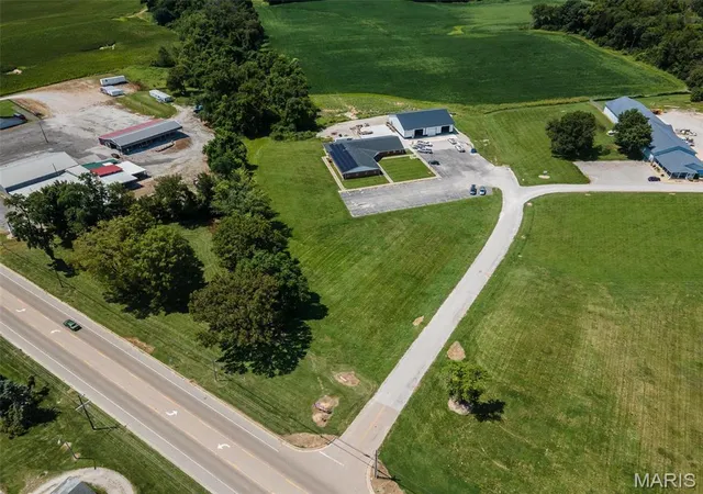 Photo 3 of Land for sale at 4519 Alton Commerce Pkwy, Alton, IL 62002 | MLS# MIS24048689 | Listing updated on 2026-08-06