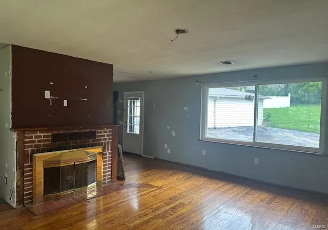 Photo 3 of Single Family Residence at 849 Forder Rd, Saint Louis, MO 63129 | MLS# MIS24049031 |  | Sold on 2025-01-10