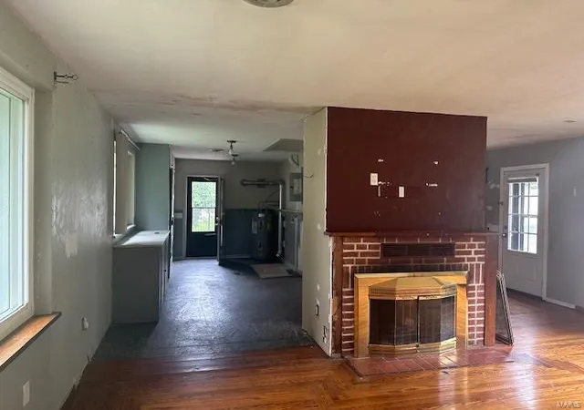 Photo 4 of Single Family Residence at 849 Forder Rd, Saint Louis, MO 63129 | MLS# MIS24049031 |  | Sold on 2025-01-10