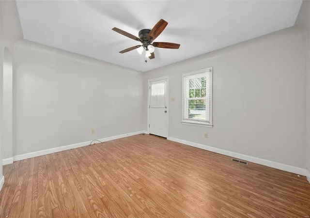 Photo 4 of Single Family Residence at 9448 Ridge Ave, Saint Louis, MO 63114 | MLS# MIS24049398 | | Sold on 2024-12-19
