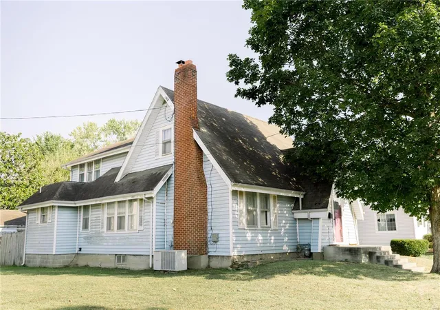 Photo 2 of Single Family Residence at 111 Marshall, Fredericktown, MO 63645 | MLS# MIS24050012 | | Sold on 2025-02-14