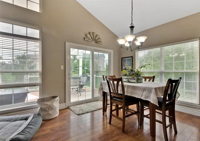 Photo 4 of Single Family Residence at 20 Clearvista Cv, Saint Charles, MO 63303 | MLS# MIS24050283 | | Sold on 2025-01-23