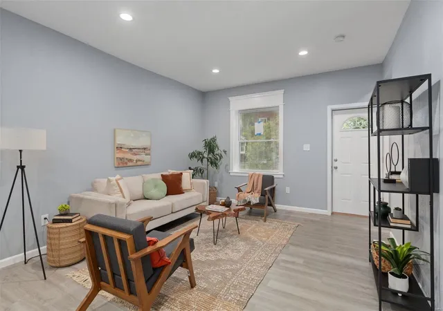 Photo 3 of Single Family Residence at 3624 Virginia Ave, Saint Louis, MO 63118 | MLS# MIS24050521 |  | Sold on 2024-10-11