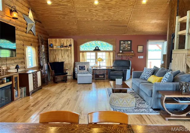 Photo 5 of Single Family Residence at 24496 Pike 439, Middletown, MO 63359 | MLS# MIS24051152 | | Sold on 2025-07-17