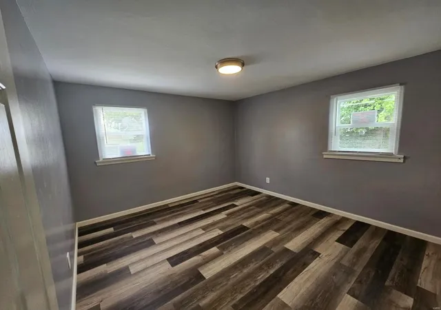 Photo 4 of Single Family Residence at 6817 Larry Ln, Saint Louis, MO 63134 | MLS# MIS24051158 | | Sold on 2024-12-31