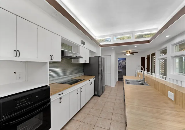 Photo 1 of Single Family Residence at 2145 Old Manor Rd, Saint Louis, MO 63136 | MLS# MIS24051235 | | Sold on 2024-12-24