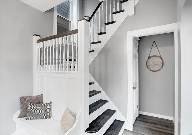 Photo 3 of Single Family Residence at 3714 Meramec St, Saint Louis, MO 63116 | MLS# MIS24051708 | | Sold on 2024-10-11