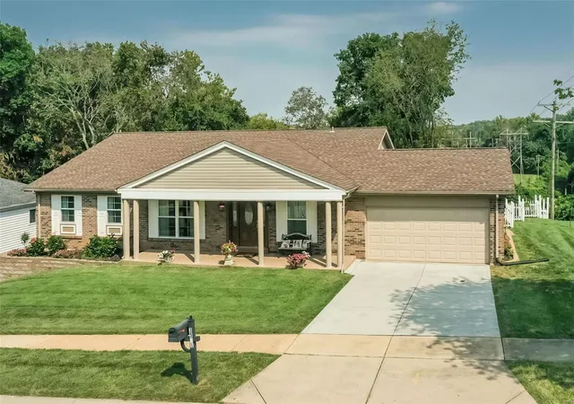 Photo 1 of Single Family Residence at 3511 Royal Hills Dr, Saint Louis, MO 63129 | MLS# MIS24051893 | | Sold on 2024-10-11