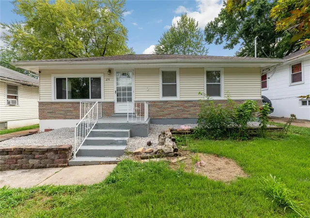 Single Family Residence at 214 Buddie Ave, Saint Louis, MO 63135 | MLS# MIS24051941 |  | Sold on 2024-10-10
