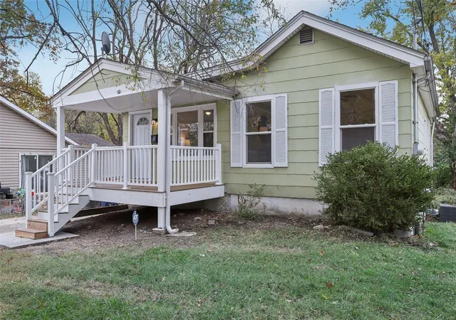Photo 1 of Single Family Residence at 9216 Leenora Ave, Saint Louis, MO 63114 | MLS# MIS24052182 |  | Sold on 2025-02-04