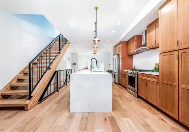 Photo 4 of Single Family Residence at 4435 Vista Ave, Saint Louis, MO 63110 | MLS# MIS24052273 | | Sold on 2024-12-20