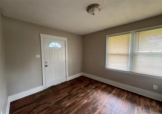 Photo 1 of Single Family Residence at 6757 Schofield Pl, Saint Louis, MO 63133 | MLS# MIS24052333 | | Sold on 2024-12-19